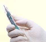 Scalpel Bard-Parker™ Conventional No. 11 Stainless Steel / Plastic Nonslip Grip Handle with Centimeter Scale Sterile Disposable (10/BX 10BX/CS) by Aspen Surgical  ID 371611